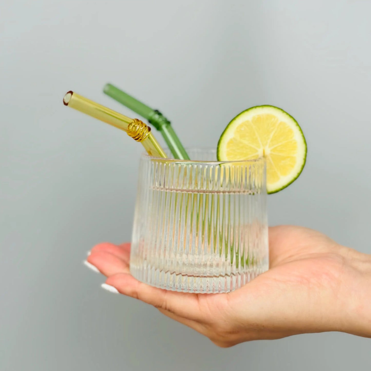 Glasstrohhalme als umweltfreundliche Alternative zu Plastik, ideal zum Reduzieren von Plastikmüll und zur Förderung eines nachhaltigen Lebensstils