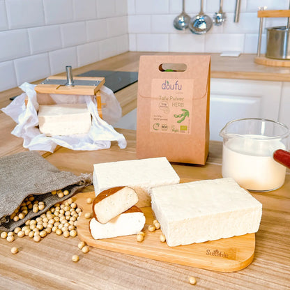 Plastefreie Verpackung mit 2x120g Bio Tofu Pulver und umweltfreundlicher Craft Paper Anleitung